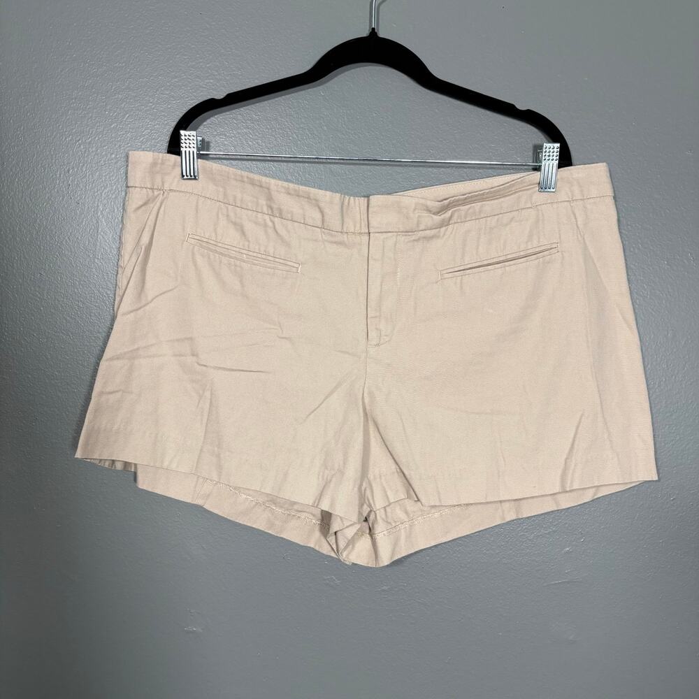 Gap Preppy Light Khaki Short 3.5" Inseam Cotton Shorts - 18 - Women's Plus Size